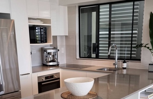 Point Lookout Apartment | Mooloomba Two | 3 bed 2 bath | Cylinder Beachfront