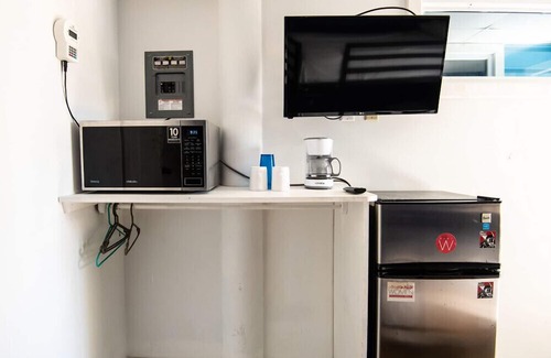 Isla de Utila Apartment | Moon Apartments Standard Room #6