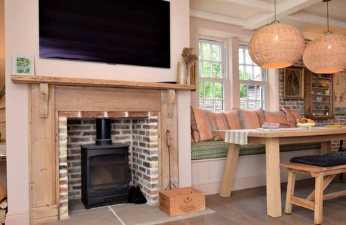 Tenterden Other | Moon Cottage in the beautiful Cranbrook