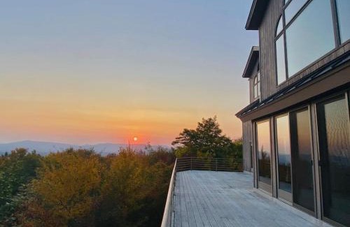 Andover House | Moon Hill Retreat