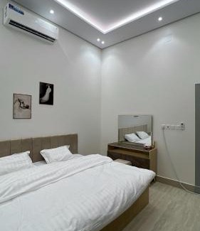 Al Kharj Apartment | Moon night