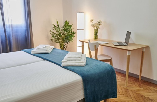 Bullona Apartment | Moon Ribbon