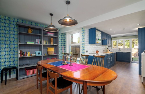 Greenwich Cottage | Moonbeam Cottage - Cozy Cottage in London. Pet friendly!