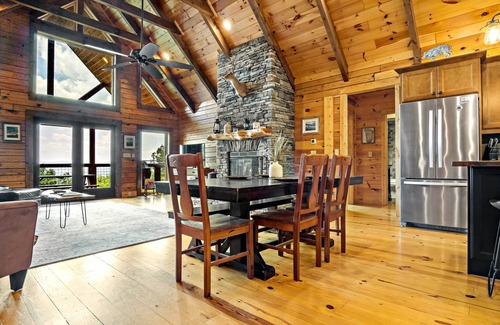 Marion Cabin | Moondance | Log Cabin with Hot Tub, Fire Pit & Mountain Views!