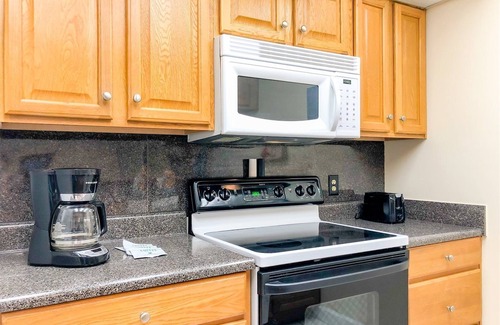 Panama City Beach Apartment | Moondrifter 502