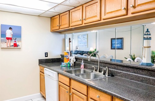 Panama City Beach Apartment | Moondrifter 502