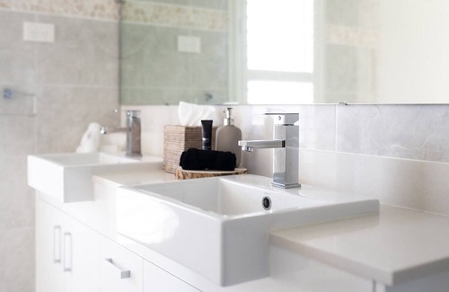 Catherine Hill Bay House | Moonee Retreat at Catherine Hill Bay - Beautiful Ocean Views!