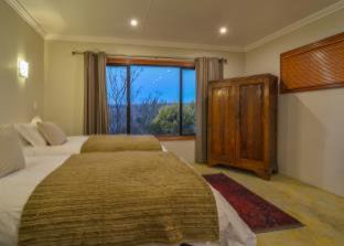 Greater Johannesburg Metropolitan Area Ski Chalet | Moonflower Cottages