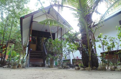 Mae Nam Hotel | Moonhut Bungalows