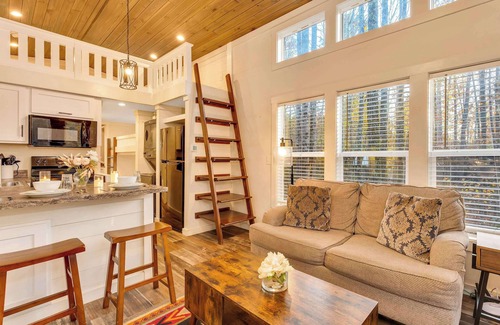 Mentone House | Moonlight at Mentone with Free Internet!