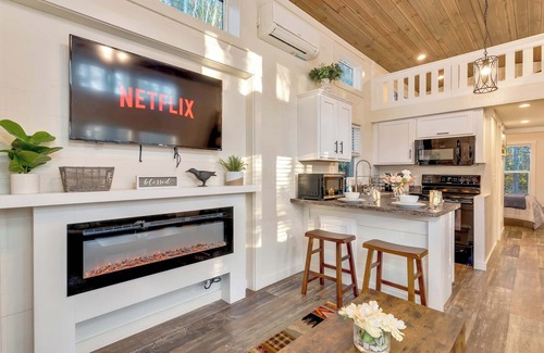 Mentone House | Moonlight at Mentone with Free Internet!