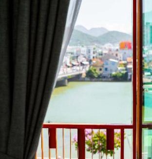 Nha Trang Hotel | Moonlight Bay Hotel & Apartment