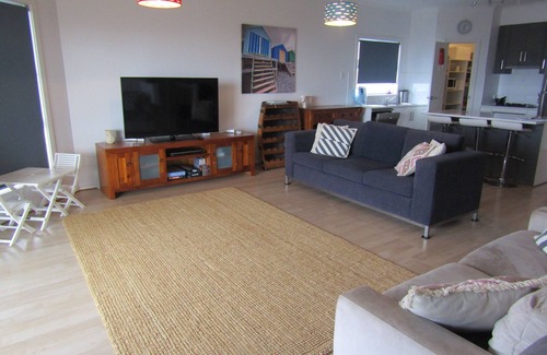 Dalrymple House | Moonlight Escape - Beautiful Holiday Home with sea views from balcony!