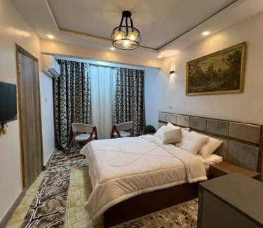 Al Haram Apartment | Moonlight golf view
