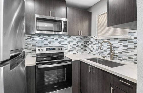 Northside Hotel | Moonlight Inn - Houston I-45 & Airline