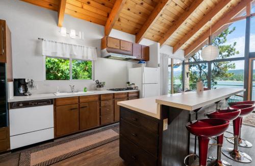 Fawnskin House | Moonlight Shores Lakefront - Lakefront home with hot tub!