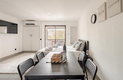 Correeira Apartment | Moonlit Tide by Seareen