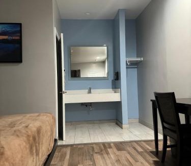 South Redondo Hotel | Moonlite Inn