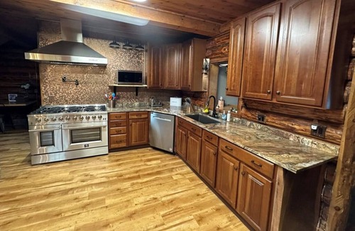 Coudersport Cabin | Moonraker 6 - Game Room Remote Stargazing Field 1G Wi-Fi