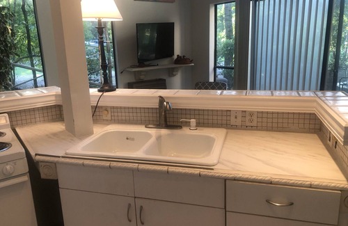 Lake Oconee House | MoonStar Lodge 2BD/2BA - Lake Oconee - Pool & Dock!