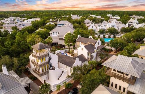 Rosemary Beach House | Moonstruck Cottage and Carriage House