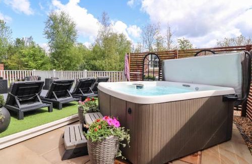 Poulton-le-Fylde House | Moor End Manor