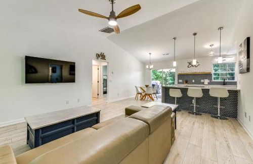 Mooresville House | Mooresville Retreat with Patio, 1 Mi to Lake Norman!
