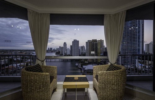 Surfers Paradise Apartment | Moorings On Cavill