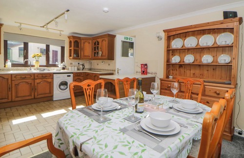 South Zeal Cottage | MOORSTONE, pet friendly, with open fire in South Zeal