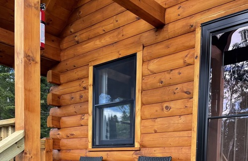 Pittsburg Cabin | Moose Alley Cabin On The Rocks in Pittsburg New Hampshire. New for 2022