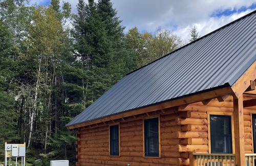 Pittsburg Cabin | Moose Alley Cabin On The Rocks in Pittsburg New Hampshire. New for 2022