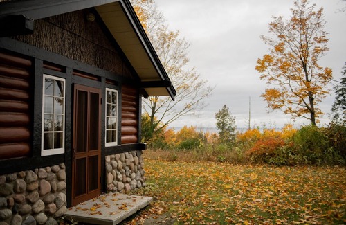 Harbor Springs House | Moose Cabin at Blisswood Resort