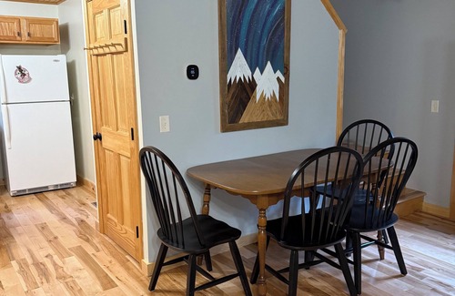 Rangeley House | MOOSE CALL INN, Cozy 2bedroom house in Rangeley, snowmobile from the front door!