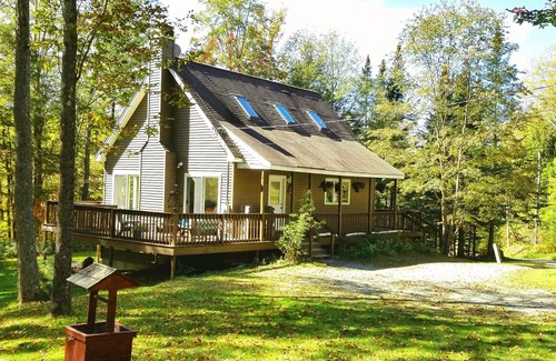 Warren House | Moose Chalet - A Fun Vacation Home In The White Mountains By The Baker River!