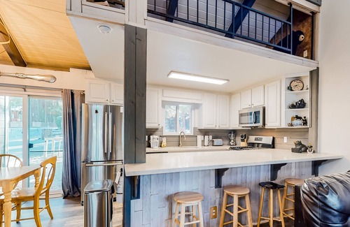 Summit Estates Cabin | Moose-in' Around