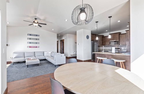 Park City Condo | Moose Mgmt at Black Rock 14275L Balcony w/Grill-2 King Beds-Fireplace-Fast WiFi