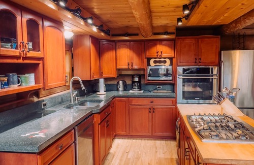 Fairbanks Cabin | Moose Mountain Cabin - Cozy Retreat with Aurora Views