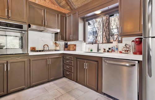 Moonridge Cabin | Moose Mountain Manor #2462