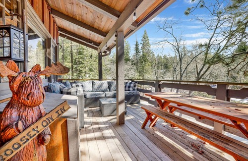 Moonridge Cabin | Moose Mountain Manor #2462