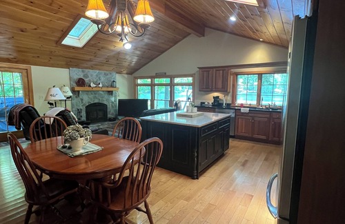 Denmark Cottage | Moose Pond Getaway