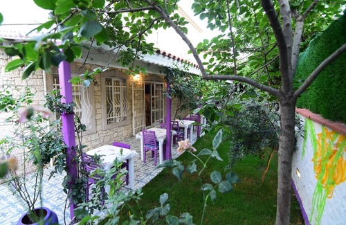 Alacati Ski Chalet | Mor Salkım Konağı