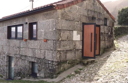 Rio Caldo House | Moradia do Kiko