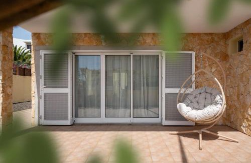 Vila Baleira House | Moradia Felicidade Rocha PXO by An Island Apart