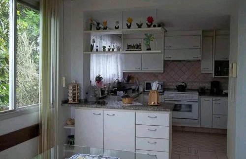 Guabirotuba House | Moradias Guabi