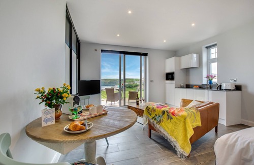 Aberdaron Apartment | Morannedd - One Bedroom Apartment, Sleeps 2