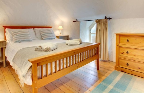 Trefin House | Morawel in Haverfordwest