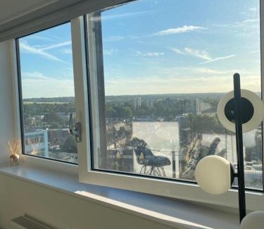 Fairfield Apartment | Morden 1 bedroom City- Apt Central stylish living