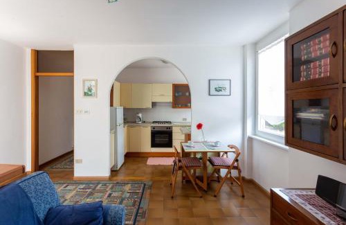 San Cristoforo Apartment | More a due passi dal lago