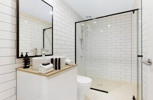 Richmond North Apartment | More Style than Garfield 00156