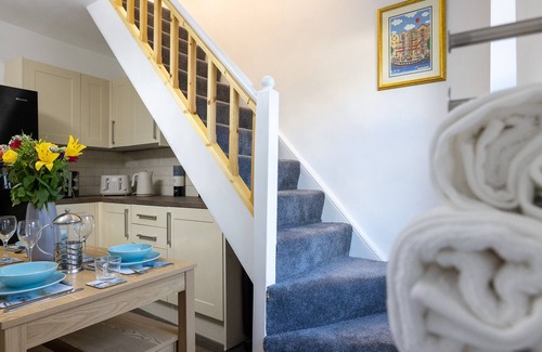 Slyne Cottage | Morecambe Bay 2-Bed Cottage Hot Tub/Jacuzzi/Sauna
